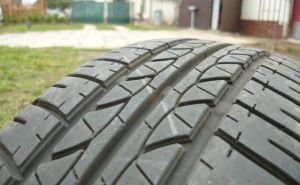 Predam 4 ks pneu 165/65 r15 letne Bridgestone