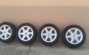 Predám 185/60 R14; 4x108 6J ET32 original Ford rs