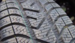 195/50R15 zimne pneumatiky Pirelli-5x112R15 disky Mercedes – fotka 4