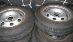 Letné pneu 165/70 R13 Kleber Viaxer na diskoch – fotka 2